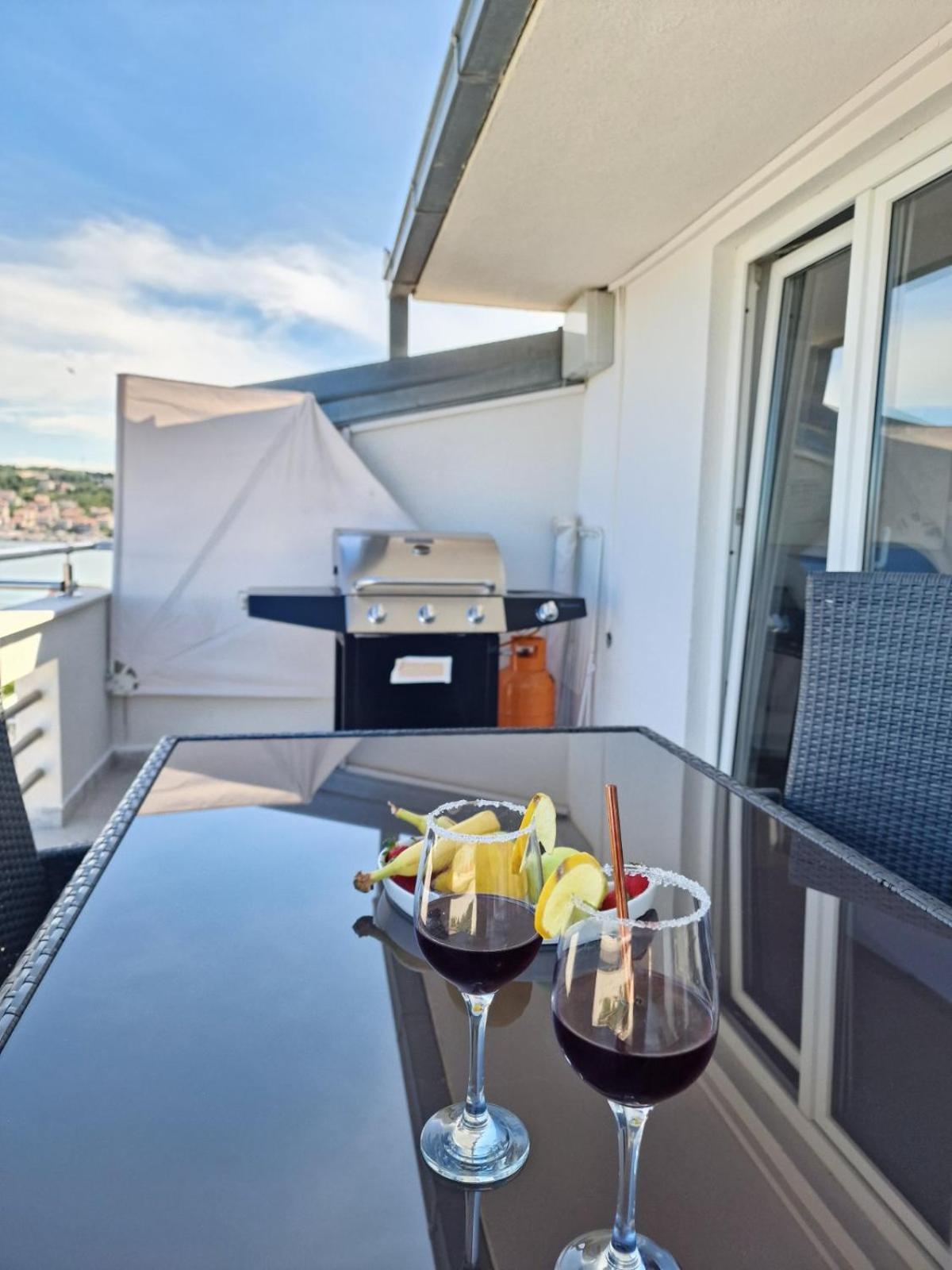 Luxury Apartments Silva With Sea View Okrug Gornji Eksteriør bilde