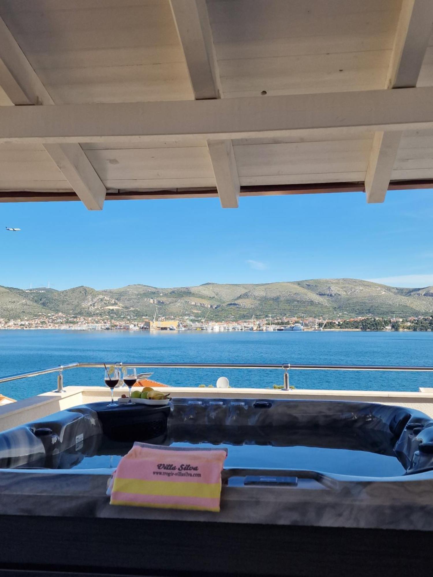 Luxury Apartments Silva With Sea View Okrug Gornji Eksteriør bilde